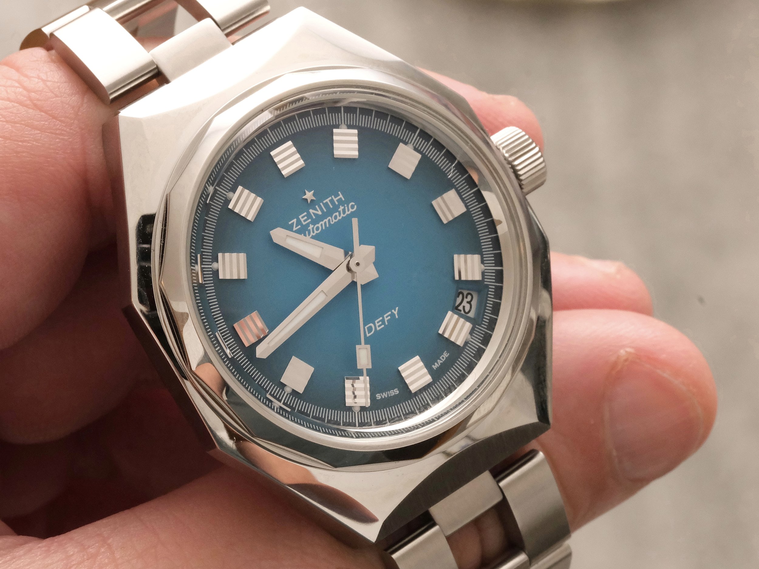 Hands-On Review of the Zenith DEFY Revival A3690 Boutique Edition